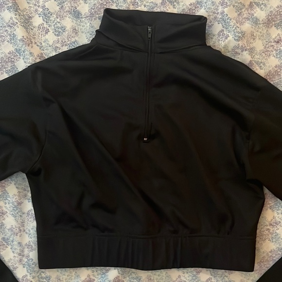 Athletic Long Sleeve Roll-Neck Crop Top - Picture 2 of 4